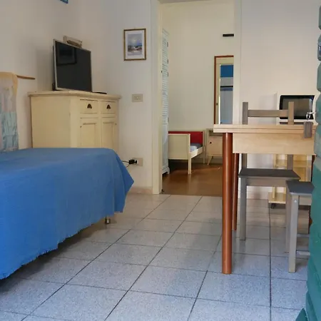 Agriturismofaucci Lantgård Casa Alzi